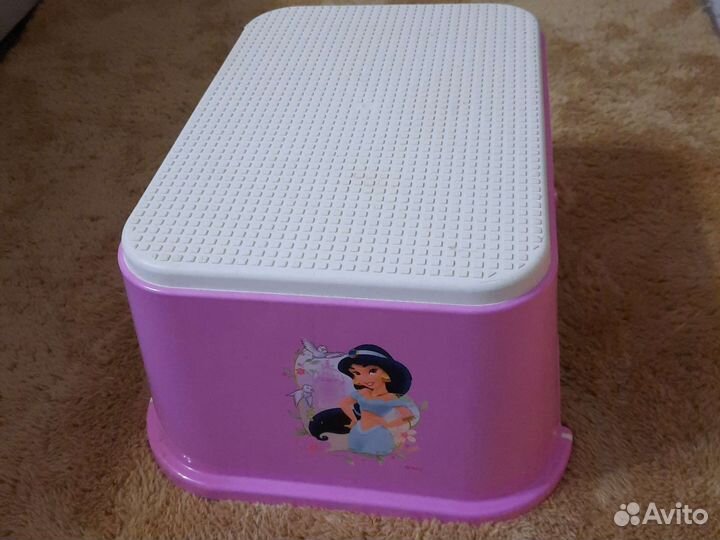 Продам детский стул