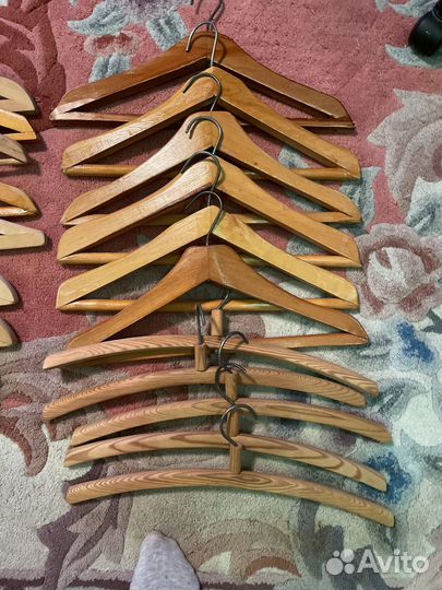 Плечики-вешалки разные