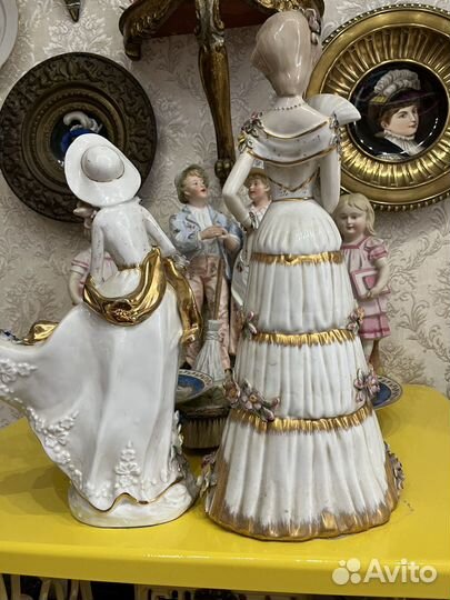 Фарфоровые статуэтки