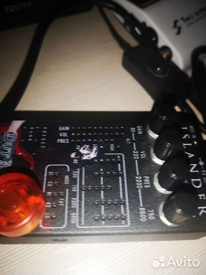 Гитарный преамп Dut Beardy Islander MK2