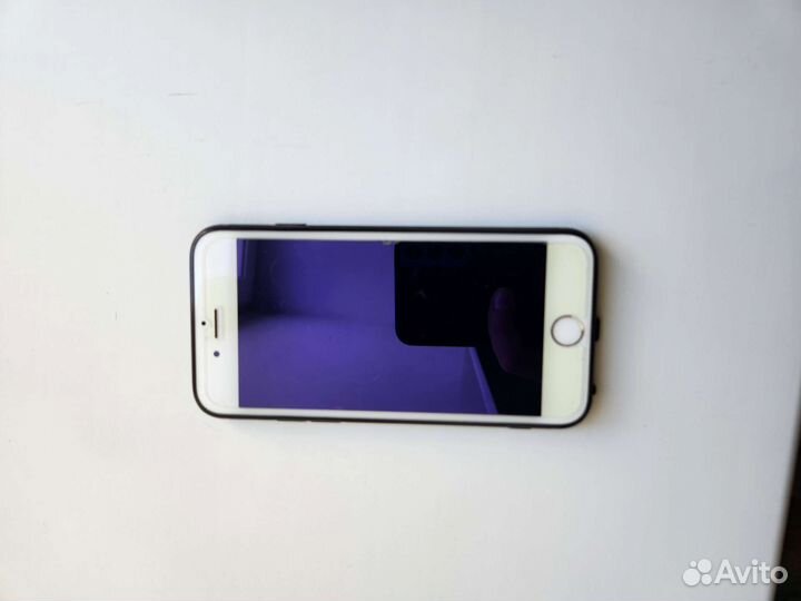 Телефон iPhone 6s