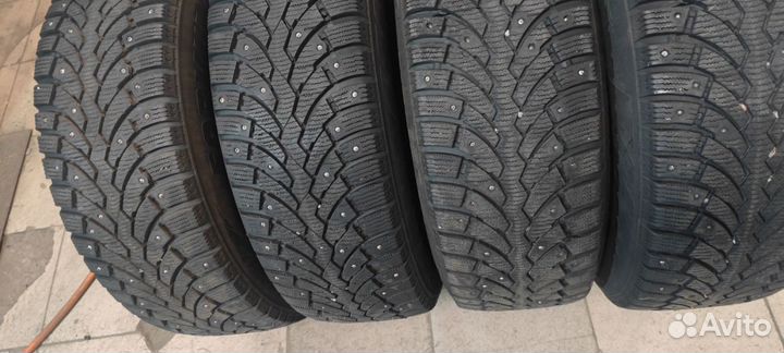 Formula Ice 215/65 R16 98T