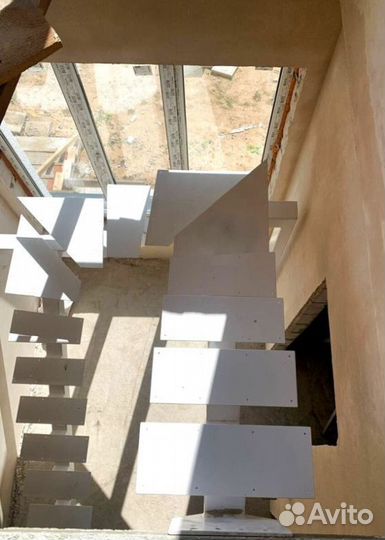 Лестница с забежными ступенями