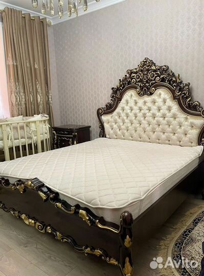 Спальный гарнитур бу