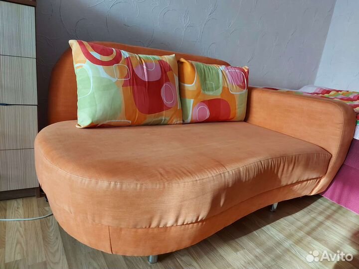 Диван. Тахта