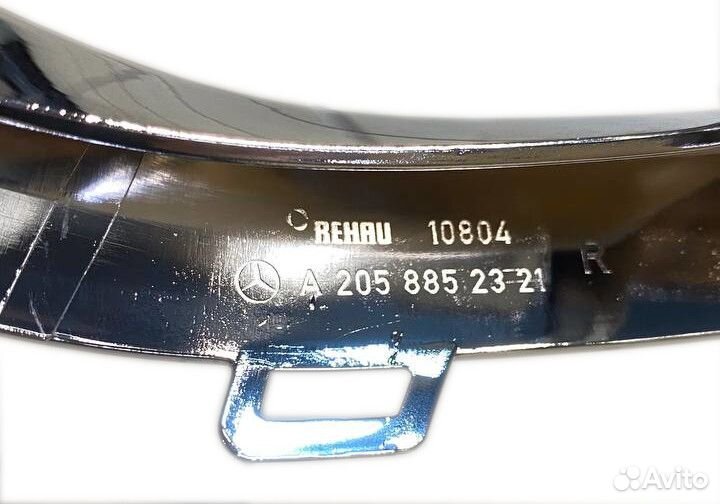 Насадка выхлопной трубы правая Mercedes A205885232