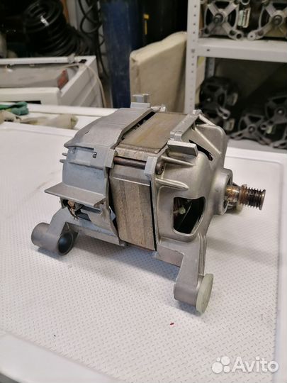 Двигатель от стиральной машинки Bosch