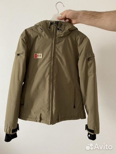 Куртка горнолыжная