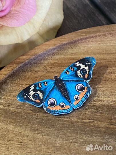 Брошь бабочка