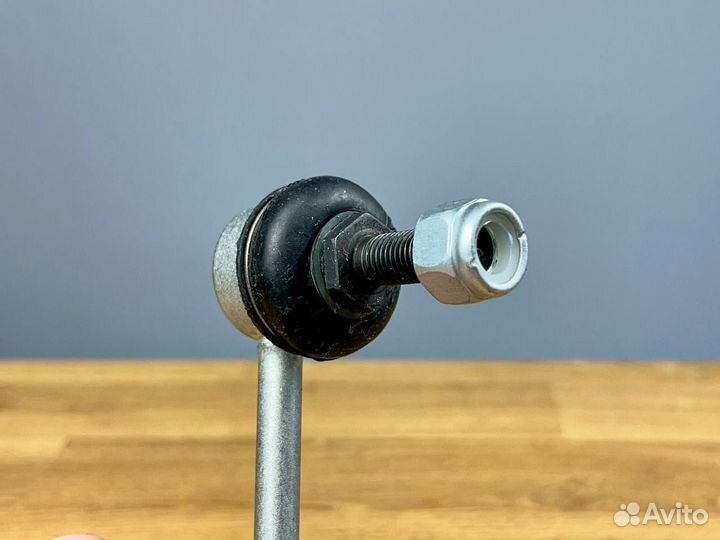 Cтойки стабилизатора задние для Honda Elysion