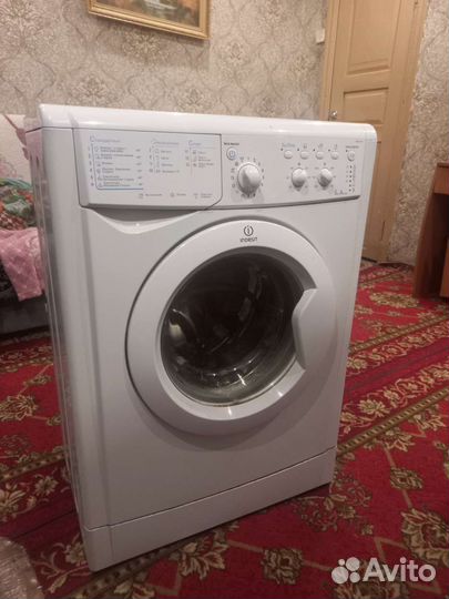 Стиральная машина indesit