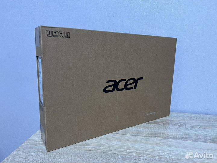 Acer Aspire 3: Ryzen 7 5700U, 8/512 GB