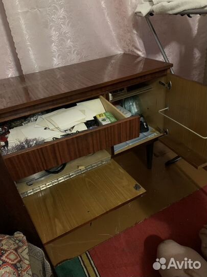 Тумба прикроватная