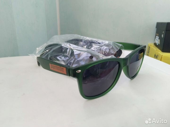 Солнцезащитные очки