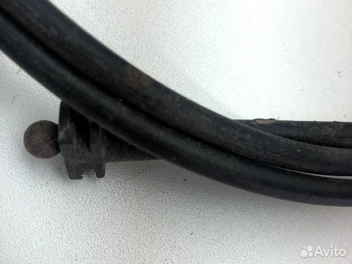 Трос открывания капота Поло 3 мк3 99г