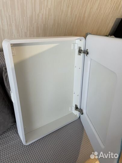 Шкаф купе с зеркалом