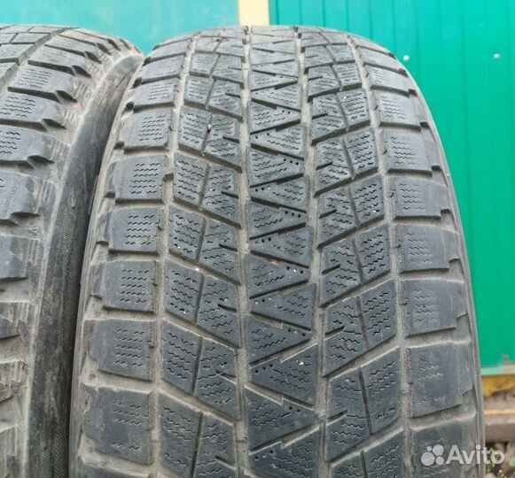 Bridgestone Blizzak DM-V1 235/55 R19 101R