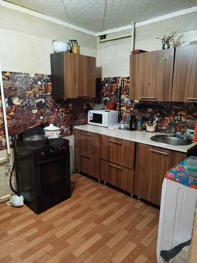 2-к. квартира, 48 м², 1/9 эт.