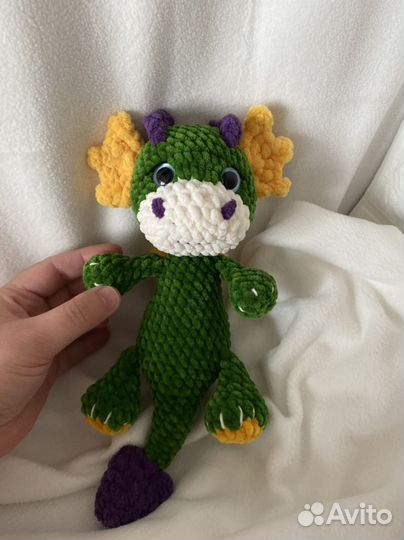 Вязанные игрушки дракон динозавр