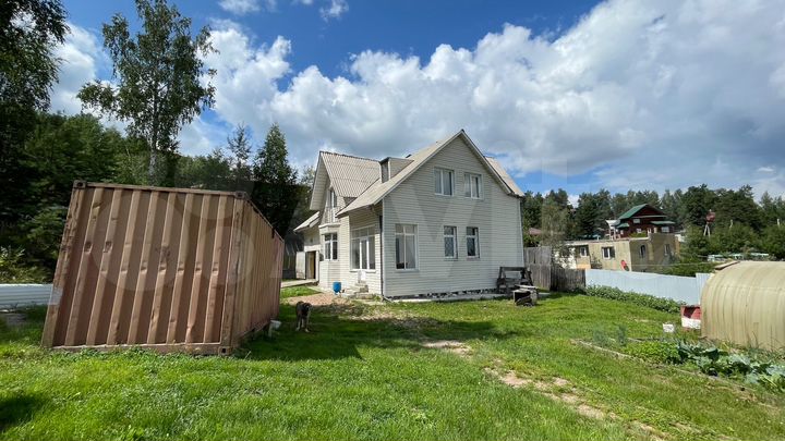 Дом 206 м² на участке 20 сот.