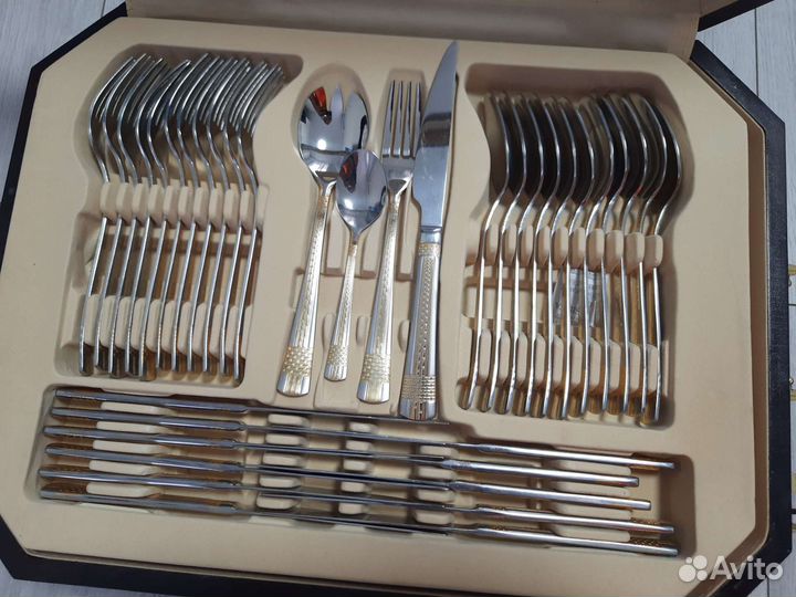 Набор столовых приборов