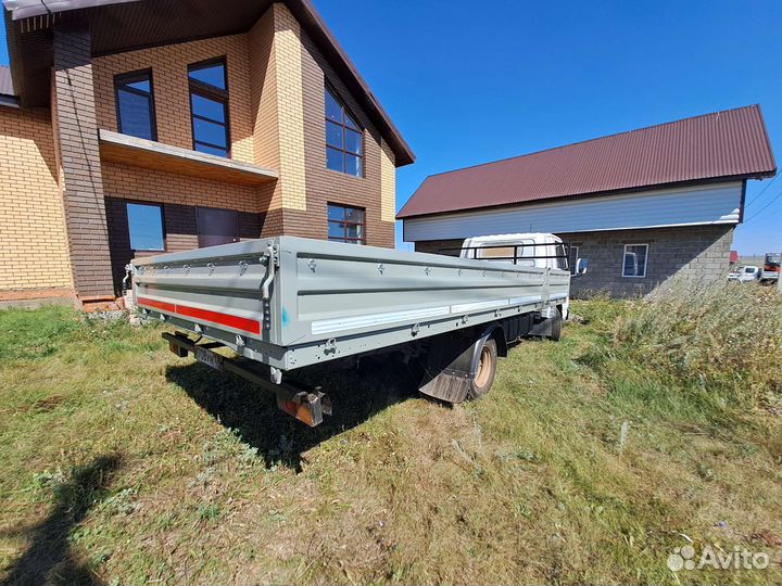 Isuzu Elf, 1998