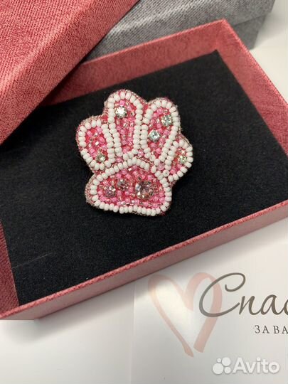 Брошь 