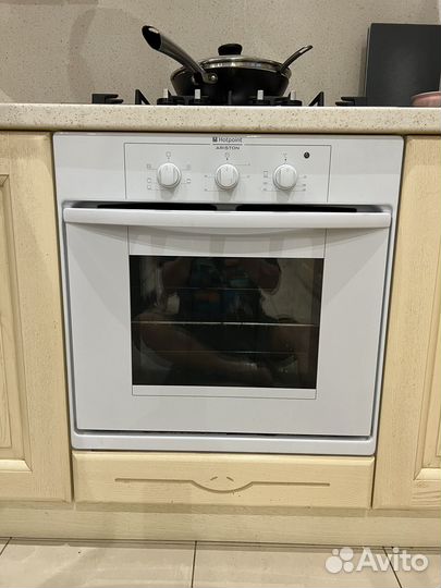 Духовой шкаф Hotpoint ariston
