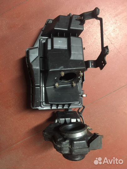 Корпус воздушного фильтра Ниссан Максима А 33