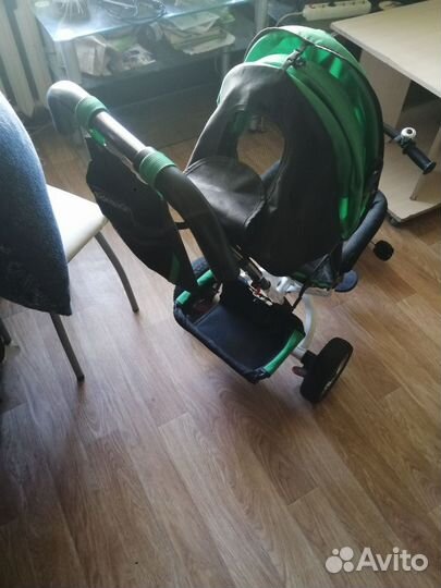 Детский трехколесный велосипед бу с ручкой