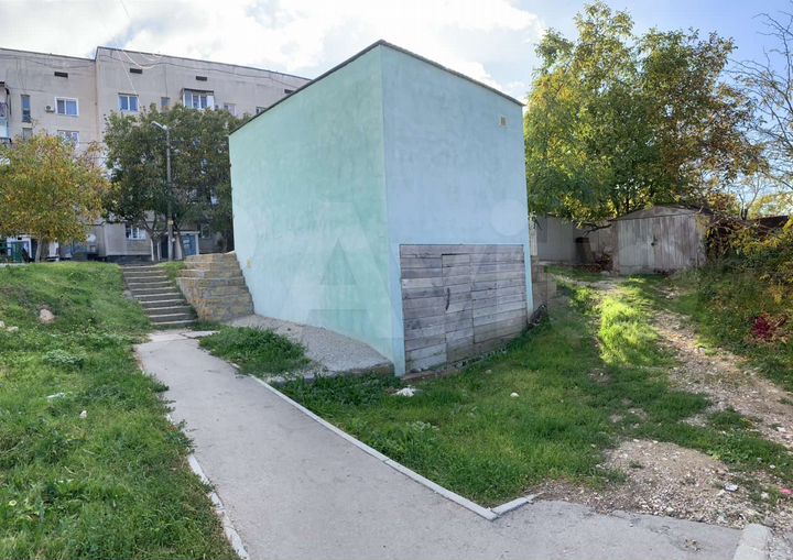 Гараж, > 30 м²