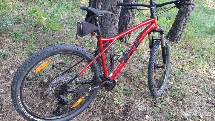 Gt avalanche elite 27.5. L