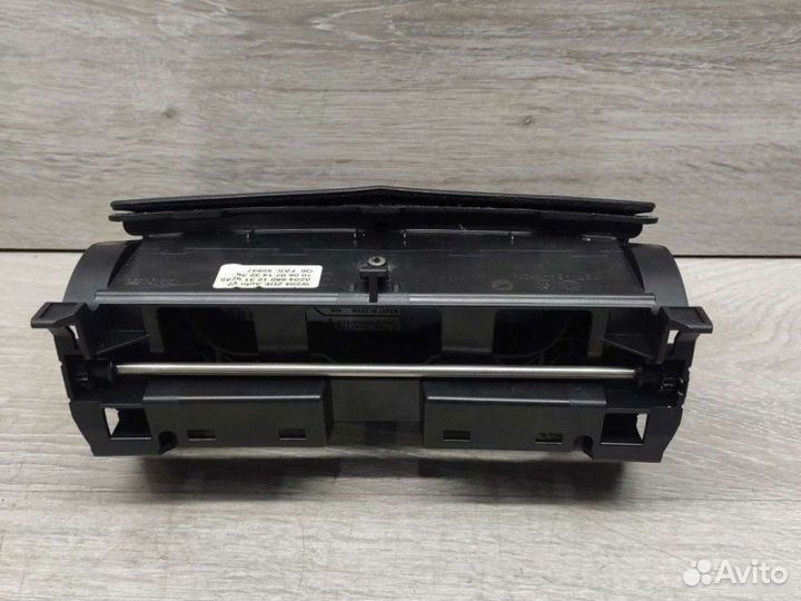 Дисплей информационный Mercedes C W204