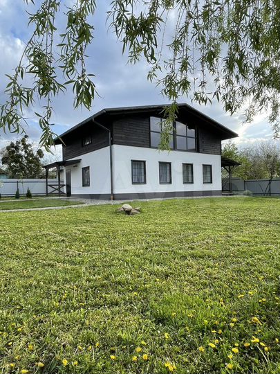 Комната 35 м² в 2-к., 1/2 эт.