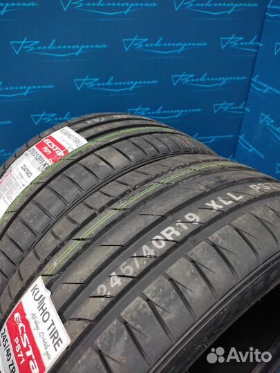 Kumho Ecsta PS71 245/40 R19 и 275/35 R19