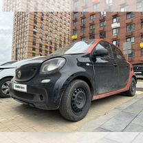 Smart Forfour 1.0 AMT, 2017, битый, 74 000 км, с пробегом, цена 560 000 руб.