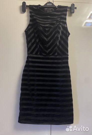 Платье bershka