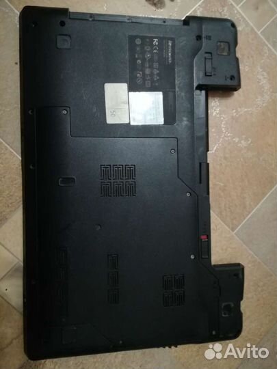 Поддон для lenovo z570