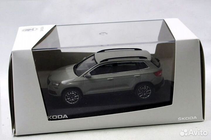 1/43 Skoda Karoq 2018 Norev Шкода Карок 4x4 серый+