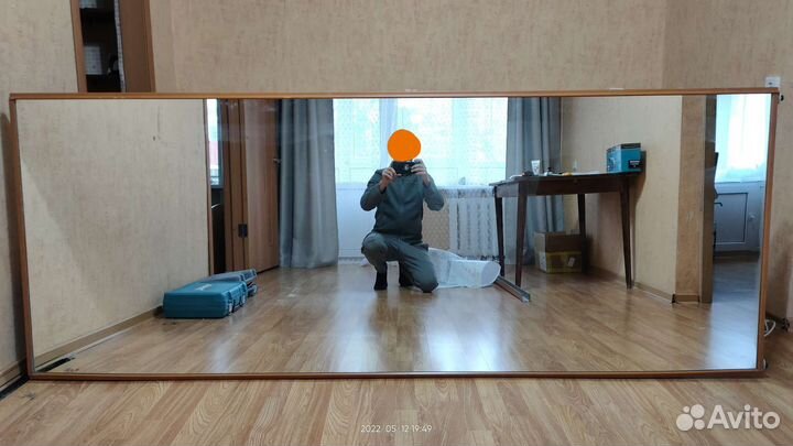 Зеркало передвижное на роликах