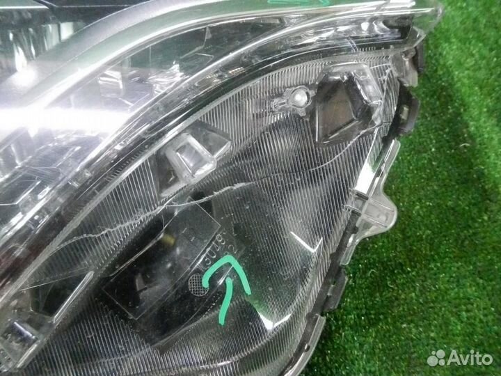 Фара правая Toyota RAV4