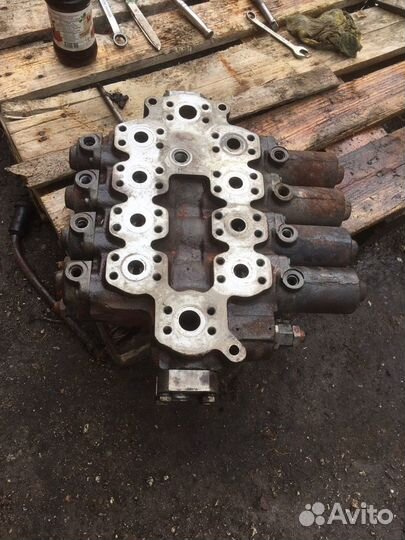 Гидрораспределитель гг 420Б экскаватора эо 3323