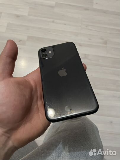 iPhone 11, 64 ГБ