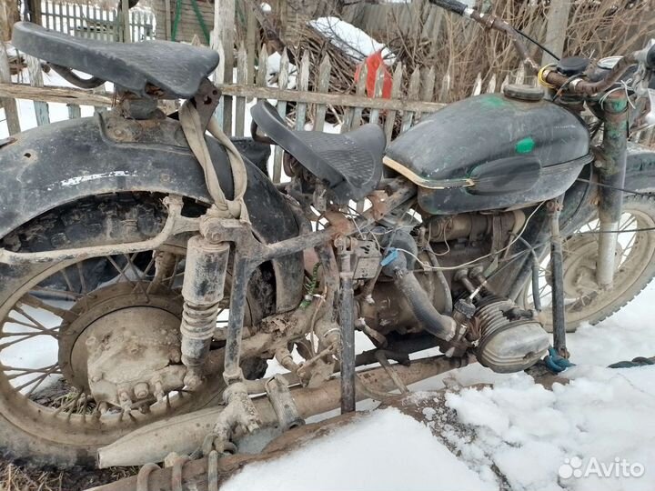 Продам мотоцикл Урал