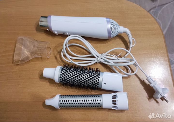 Фен-щётка Essential Care HP8662/00