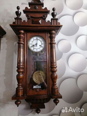 Старинные настенные часы с боем. Густав Беккер