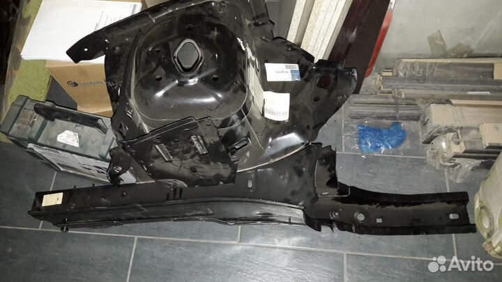 Лонжерон передний правый Mercedes C W204 E W207