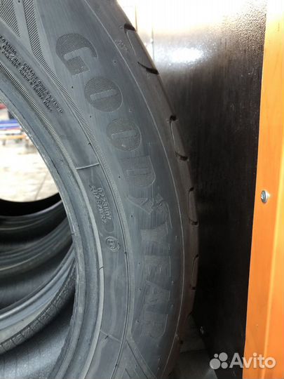 Goodyear EfficientGrip 2 SUV 235/55 R19 105V