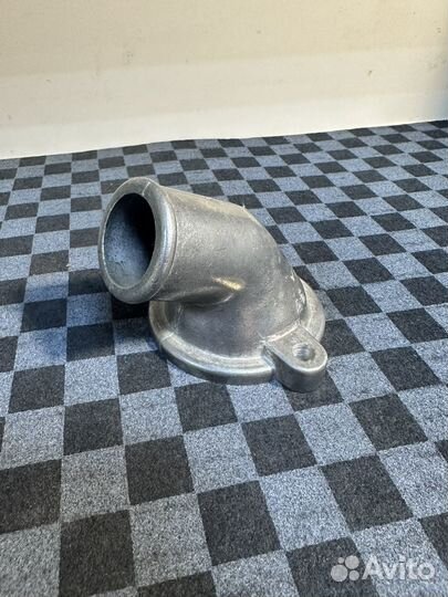 Крышка корпуса термостата Волга,уаз 402