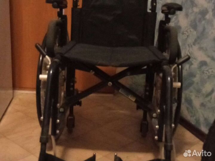 Инвалидная коляска складная бу
